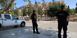 Αστυνομική στην περιοχή γύρω από την Ακρόπολη