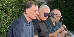 Ο Γιώργος Μπαρτζώκας στην εκδήλωση στη Δραπετσώνα