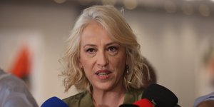 Η Ρένα Δούρου