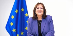 Η Ευρωπαία Επίτροπος για τη Μεσόγειο, Ντουμπράβκα Σούιτσα