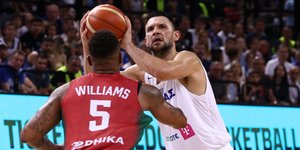 Ο Κώστας Παπανικολαόυ στο Ελλάδα-Πορτογαλία