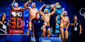 Ο Θοδωρής Βλάχος μαζί με τους Έλληνες παίκτες