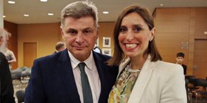 Νικόλας Φαραντούρης και η σύζυγός του