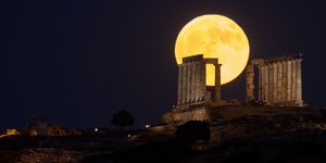 Το Φεγγάρι του Ελαφιού 
