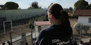 Θήβα: Κατεστάλη άμεσα εξέγερση στις γυναικίες φυλακές -Έκαψαν στρώματα