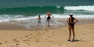 Ο πρίγκιπας Χάρι και η Μέγκαν Μαρκλ με τα παιδιά τους κάνουν διακοπές στην Πορτογαλία