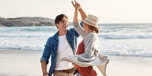 Όταν αισθανόμαστε νεότεροι δεν σημαίνει ότι αρνούμαστε να γεράσουμε 