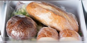 Πόσο καιρό μπορεί πραγματικά να διατηρηθεί το ψωμί στην κατάψυξη χωρίς να επηρεαστεί η ποιότητά του; Δείτε τι πρέπει να γνωρίζετε / UNSPLASH