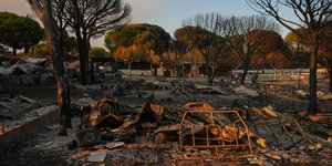 Καταστροφή άφησε πίσω της η μεγάλη φωτιά στα περίχωρα της Μαδρίτης 