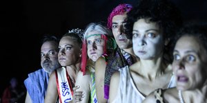 ηθοποιοι φουσκωμενα μαγουλα