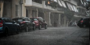 Ισχυρό μπουρίνι στην Αττική