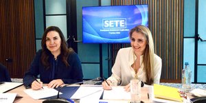 Η Υπουργός Τουρισμού, Όλγα Κεφαλογιάννη και η Πρόεδρος του Διοικητικού Συμβουλίου του ΣΕΤΕ, Αγάπη Σμπώκου