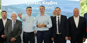 Ο πρωθυπουργός Κυριάκος Μητσοτάκης κατά την εκδήλωση για τον Τριπλό Κόμβο Σκαραμαγκά