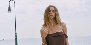 5 στιλάτες φούστες από τα Mango που θα αντικαταστήσουν το τζιν σου αυτό το καλοκαίρι