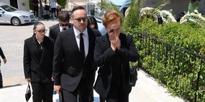 Συγκίνηση στην κηδεία του Βασίλη Λεβέντη