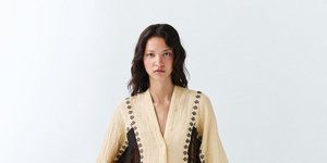 5 λινά φορέματα από τα Massimo Dutti που θα φοράτε μέχρι το τέλος του καλοκαιριού