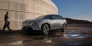 Διαθέσιμο στην ελληνική αγορά το νέο Mazda CX-6e 