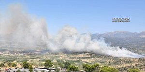 Μεγάλη φωτιά στα Φίχτια Αργολίδας κοντά στις Μυκήνες