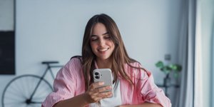 Τι σημαίνει όταν στέλνετε ηχητικό αντί για γραπτό μήνυμα; Η απάντηση μιας ψυχολόγου