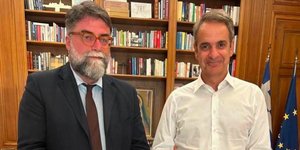 Συνάντηση Μητσοτάκη - Οικονόμου με επίκεντρο το σχέδιο «Τρένο Παντού»