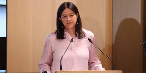 Η υπουργός Εργασίας και Κοινωνικής Ασφάλισης, Νίκη Κεραμέως