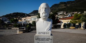 Προτομή του Ομήρου στην Ιθάκη