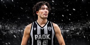 Ο Οσμάν με τη φανέλα του ΠΑΟΚ