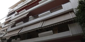 Νεαρό ζευγάρι εντοπίστηκε νεκρό σε αυτοκίνητο μέσα σε γκαράζ πολυκατοικίας 