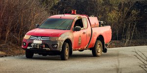 Το πυροσβεστικό όχημα στο οποίο επέβαιναν οι δύο άτυχοι Κρητικοί