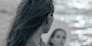 Μιλάτε μόνοι σας; Οι ψυχολόγοι εξηγούν τι αποκαλύπτει αυτή η συνήθεια για την προσωπικότητά σας