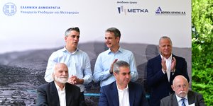 Επεσαν οι υπογραφές για τον τριπλό κόμβο στον Σκαραμαγκά