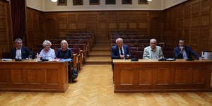 Οι 7 της ΚΟ του ΣΥΡΙΖΑ που συνεδρίασαν 