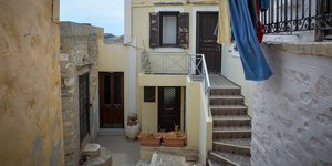 Το σπίτι όπου σκοτώθηκε η διασώστρια στην Σύρο