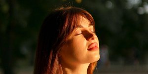 Η άσκηση αναπνοής του 1 λεπτού που ενισχύει τη συγκέντρωση, βελτιώνει τη μνήμη και μειώνει το στρες