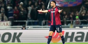 Ο Χαράλαμπος Λυκογιάννης σε αγώνα της Μπολόνια με τη Μπραν στο Europa League