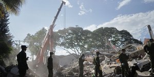 Καταστροφές στην Κολομβία μετά τον φονικό σεισμό