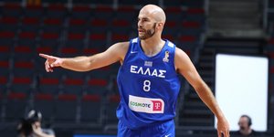 Ο Νικ Καλάθης με την φανέλα της Εθνικής Ελλάδας