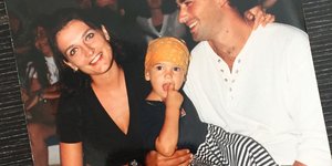 Η Ντούα Λίπα μωρό, στην αγκαλιά των γονιών της - Instagram Dukagjin Lipa