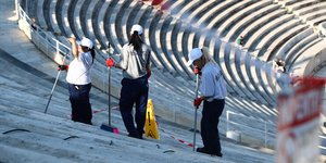 Καθαρισμός των μαρμάρων στο Παναθηναϊκό Στάδιο
