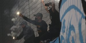 Οπαδοί της Μαρσέιγ σε ματς με την ΑΕΚ/eurokinissi