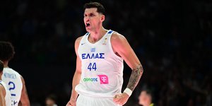 Ελλάδα-Ισπανία 108-106: Η Εθνική πήρε... παράταση και έμεινε ζωντανή για πρόκριση στο Μουντομπάσκετ [βίντεο]