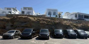 Κύκλωμα ναρκωτικών στη Μύκονο «ψάρευε» πελάτες από τα βανάκια