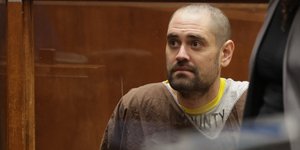 Ο Νικ Ράινερ κατηγορείται για τη δολοφονία των γονιών του