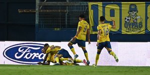 Παναιτωλικός-Καλαμάτα 2-0: Ρεβάνς για το Κύπελλο και με... όπλο του το Αγρίνιο έκανε το 2/2 [βίντεο]