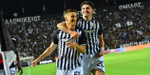 Πανηγυρικό στιγμιότυπο με Κωνσταντέλια και Ζαφείρη στο ΠΑΟΚ - Ντινάμο Κιέβου