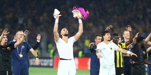 Οι παίκτες της ΑΕΚ, μετά την πρόκρισή τους επί της Λέφσκι 