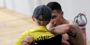 Ο Πήλιος με παιδάκι στο ΑΕΚ-Ηρακλής