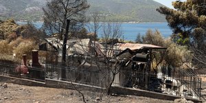 Καμένο σπίτι στο Πόρτο Γερμενό