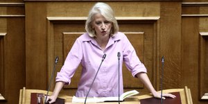 Η πρόεδρος της ΚΟ του ΣΥΡΙΖΑ, Ρένα Δούρου