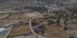 Νέες εικόνες από το σημείο συντριβής του ελικοπτέρου στη Σίφνο